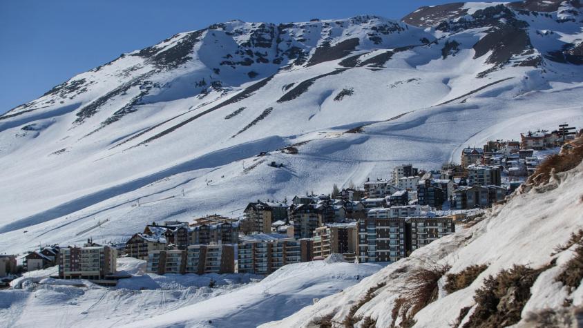 Estudio proyecta que Chile podría perder la mitad de su nieve y que zonas áridas se expandirán hacia el sur Estudio proyecta que Chile podría perder la mitad de su nieve y que zonas áridas se expandirán hacia el sur