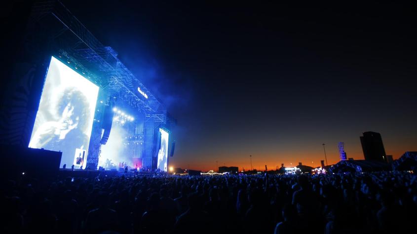 Lollapalooza Chile anunció primera baja para el festival: Artista sufrió "seria hernia discal" Lollapalooza Chile anunció primera baja para el festival: Artista sufrió "seria hernia discal"