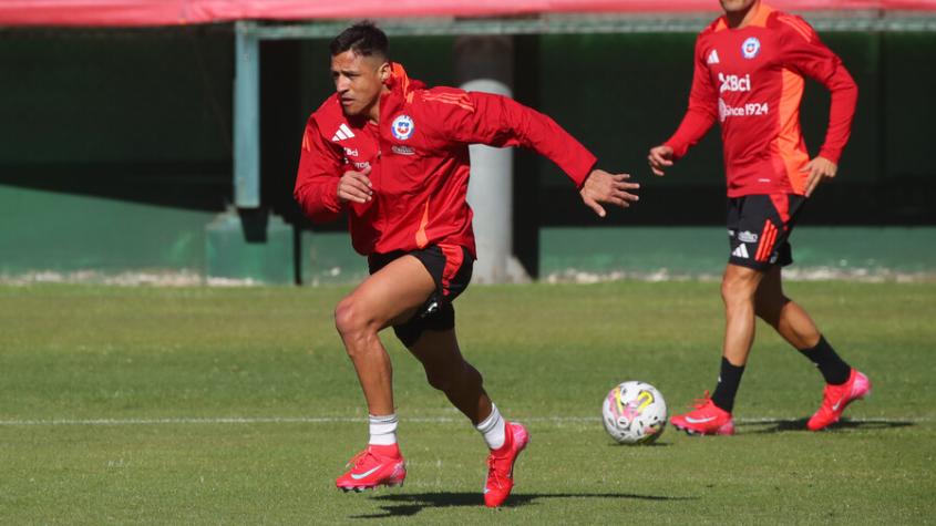 El gesto de Alexis Sánchez con sus compañeros de la Roja tras quedar descartado contra Ecuador