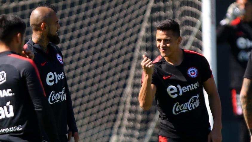 Arturo Vidal se suma a la moción de que Alexis Sánchez vuelva a Chile: "Para darle más color" Arturo Vidal se suma a la moción de que Alexis Sánchez vuelva a Chile: "Para darle más color"