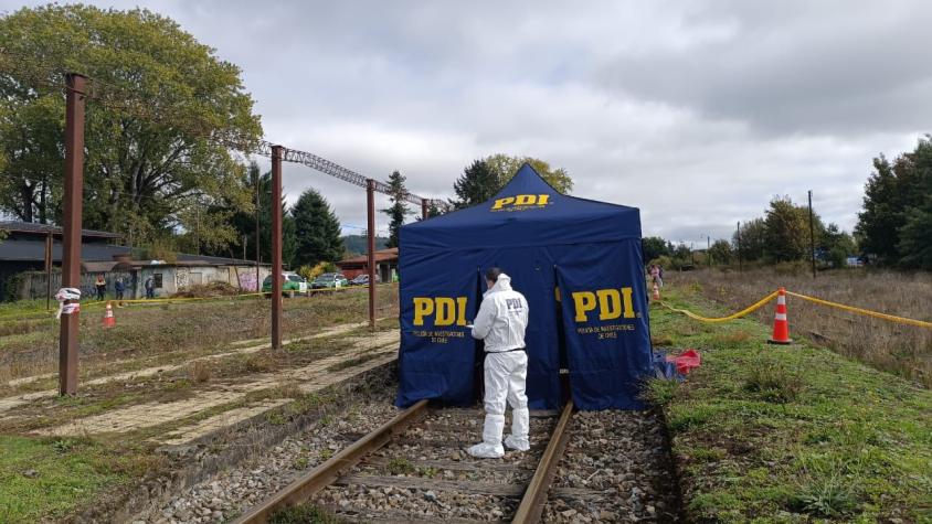 Hombre murió tras ser arrollado por tren en Los Ríos: Se quedó dormido sobre las vías