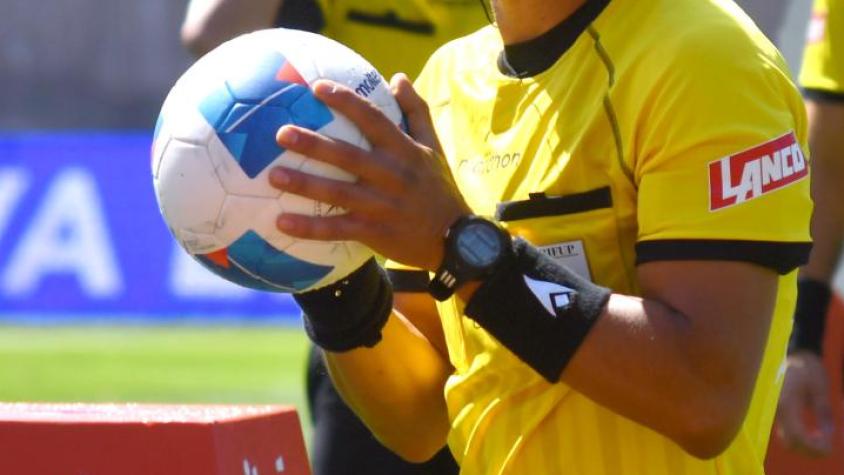 Polémica por la designación del árbitro para el Clásico Universitario: lleva cinco partidos en Primera Polémica por la designación del árbitro para el Clásico Universitario: lleva cinco partidos en Primera