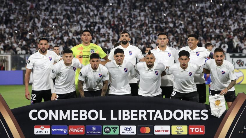 “Es una estafa”: El jugador más criticado por los hinchas de Colo Colo en el partido contra Fortaleza