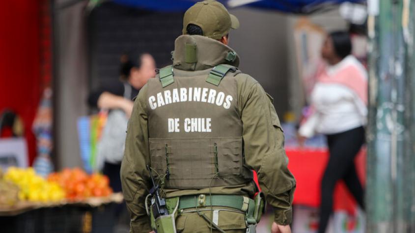 Tenía pistola, fusil y uniforme: Detienen a ex Carabinero por hacerse pasar por policía en servicio 