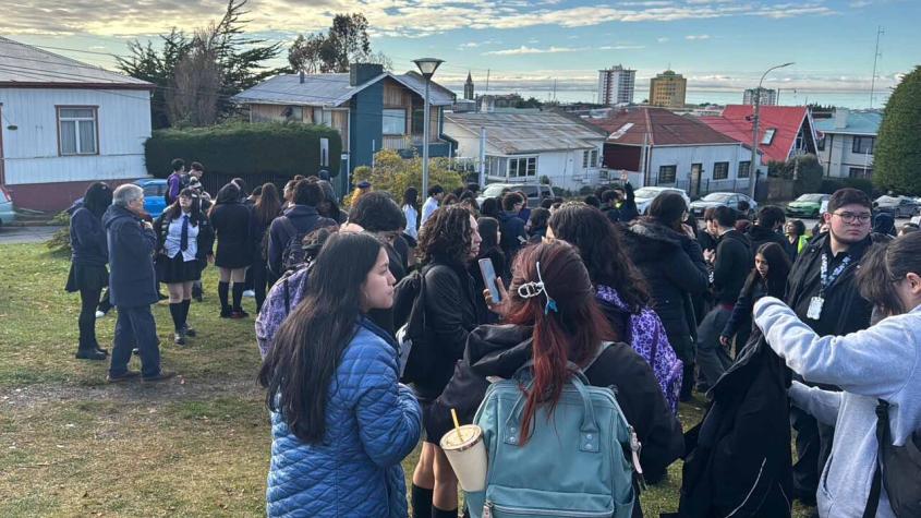 No sólo en Chile: Realizan evacuación en ciudad en Argentina por terremoto en Puerto Williams No sólo en Chile: Realizan evacuación en ciudad en Argentina por terremoto en Puerto Williams