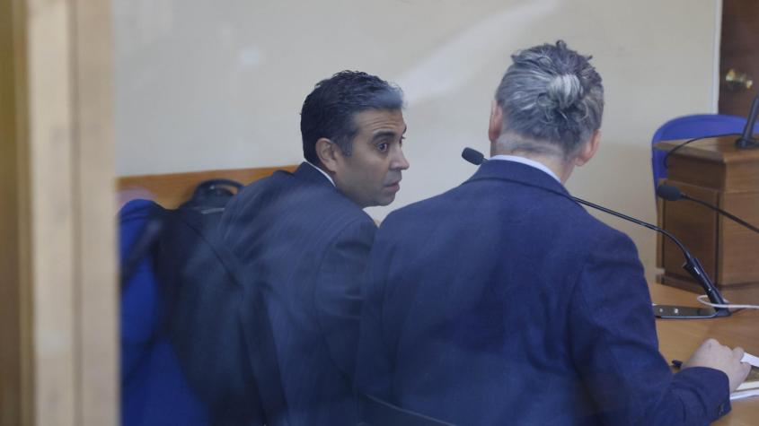 Exvicepresidente de la DC es formalizado por delito de estafa reiterada contra la PUCV Exvicepresidente de la DC es formalizado por delito de estafa reiterada contra la PUCV