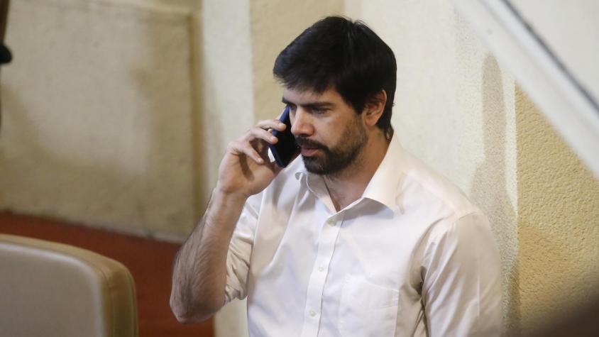 "Maniobras dolosas tendientes a sustraer fondos del Congreso”: La querella del CDE contra el diputado Lavín