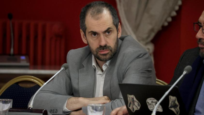 “Esto ha sido una votación de los parlamentarios”: Grau responde a críticas tras cierre de PacificBlu “Esto ha sido una votación de los parlamentarios”: Grau responde a críticas tras cierre de PacificBlu