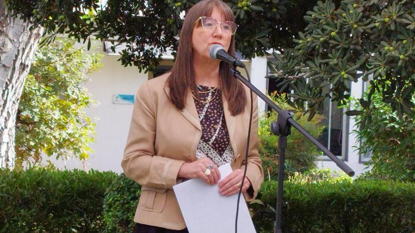 Hermana de Manuel Monsalve renuncia a su cargo en Superintendencia de Salud: realizó viaje fuera de Chile durante licencia médica Hermana de Manuel Monsalve renuncia a su cargo en Superintendencia de Salud: realizó viaje fuera de Chile durante licencia médica