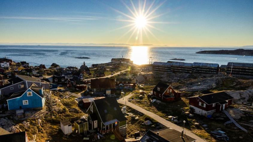 "Sol de medianoche": Así es el curioso fenómeno natural que provoca "días eternos" en algunas partes del mundo "Sol de medianoche": Así es el curioso fenómeno natural que provoca "días eternos" en algunas partes del mundo