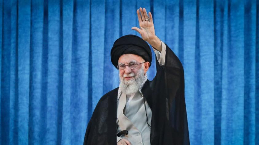 Líder supremo de Irán dice que declaraciones de Trump son "inaceptables" y asegura que "nunca se rendirá" Líder supremo de Irán dice que declaraciones de Trump son "inaceptables" y asegura que "nunca se rendirá"