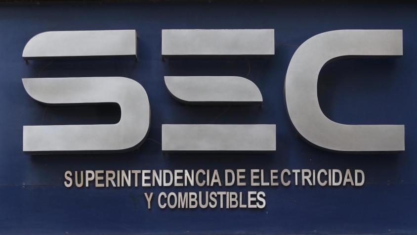 Cortes de luz: SEC formula cargos contra el Consejo del Coordinador Eléctrico por información errónea sobre compensaciones