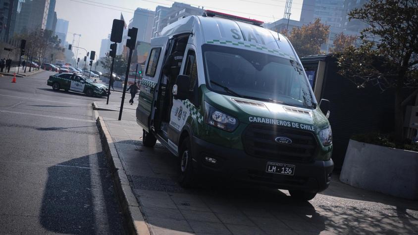“Dejaron al bebé en la vía pública”: Reportan robo de auto con guagua de 7 meses dentro en plena Alameda “Dejaron al bebé en la vía pública”: Reportan robo de auto con guagua de 7 meses dentro en plena Alameda