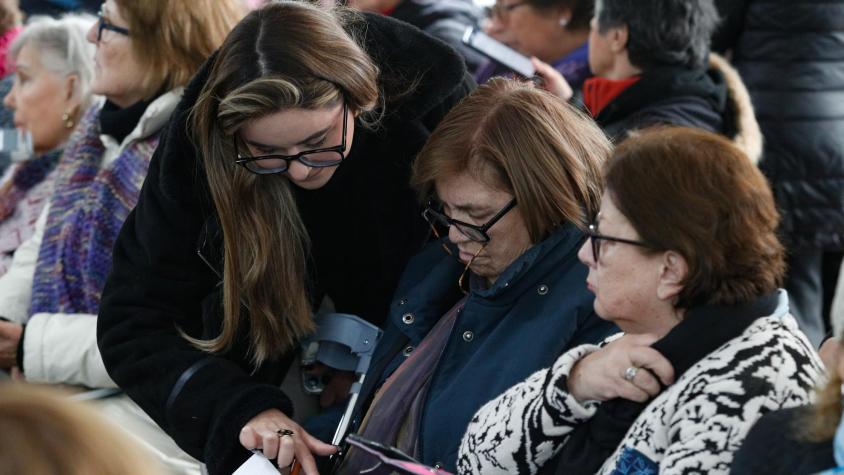 Portal ofrece trabajo para personas mayores de 50 años con sueldos de hasta $3 millones Portal ofrece trabajo para personas mayores de 50 años con sueldos de hasta $3 millones