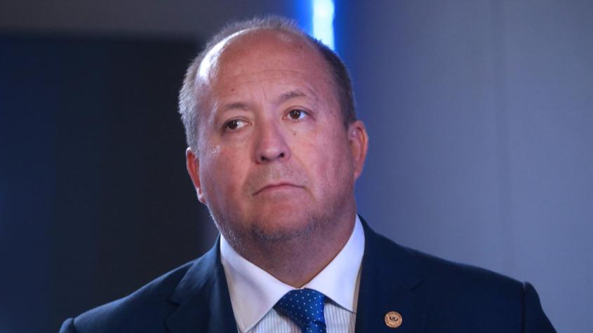"No lo voy a excluir por esa razón": fiscal Valencia defiende contratación de cuñado de ministro Elizalde "No lo voy a excluir por esa razón": fiscal Valencia defiende contratación de cuñado de ministro Elizalde
