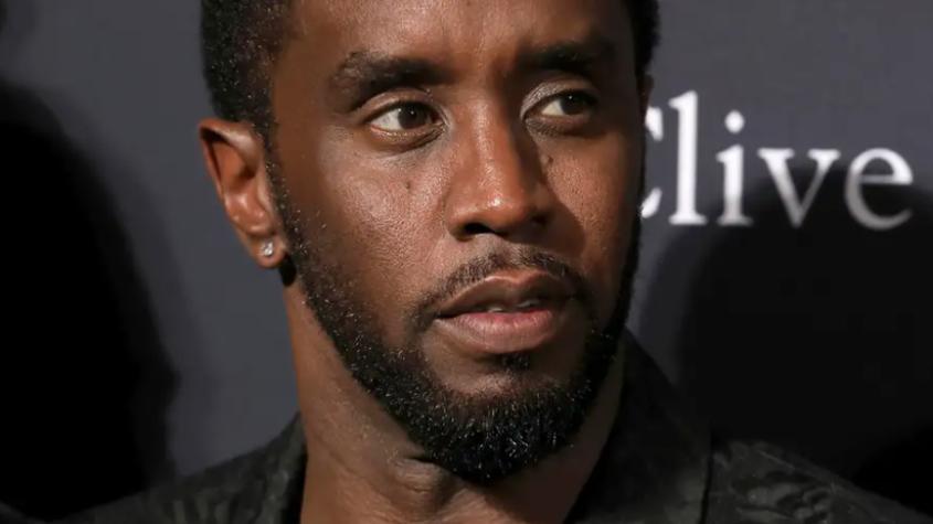 Exnovia de "Diddy" Combs dijo que la obligaba a tener orgías