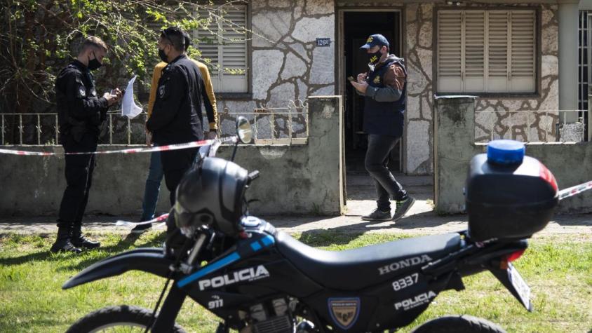 Una familia entera fue encontrada sin vida en Argentina: sólo su bebé se salvó y explican cómo lo logró