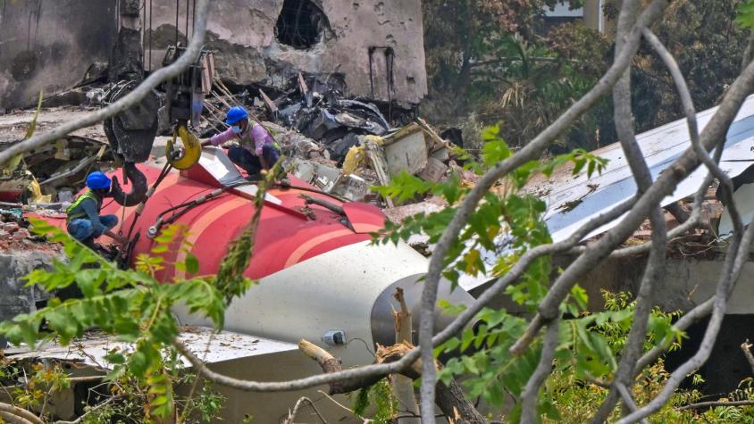 Accidente aéreo en India: informe descarta falla técnica y piloto habría apagado el motor sin motivos aparentes Accidente aéreo en India: informe descarta falla técnica y piloto habría apagado el motor sin motivos aparentes