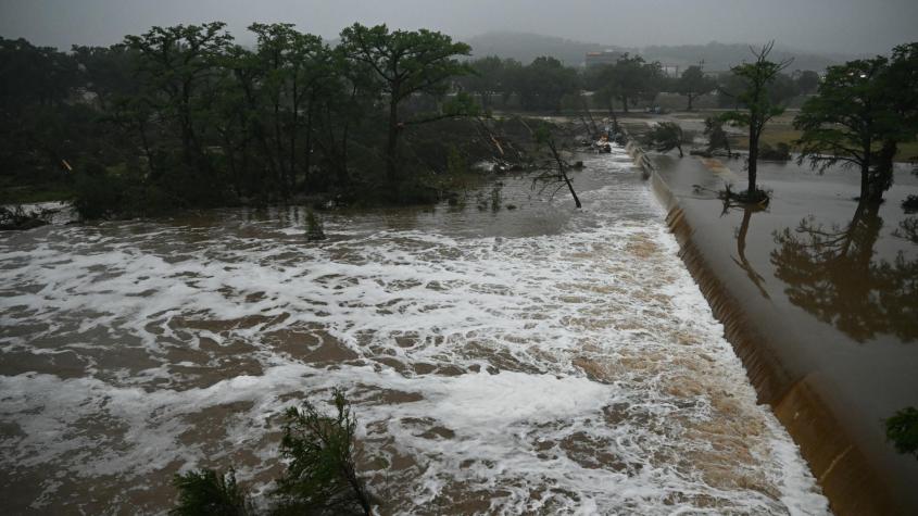 Aumentan a 24 los muertos en inundaciones en Texas: Hay 20 niñas desaparecidas