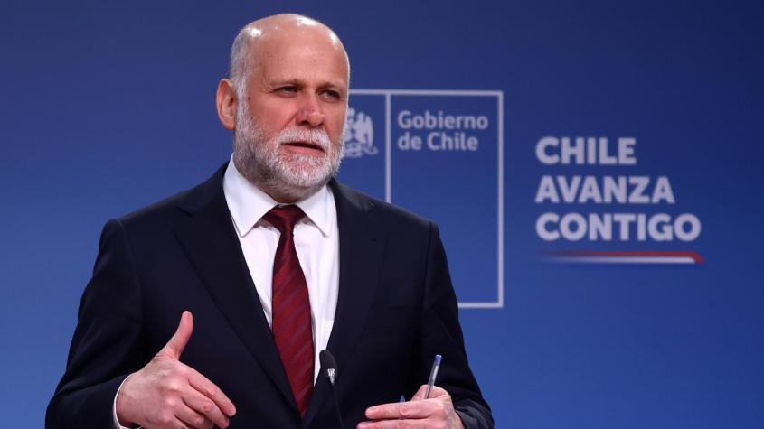 Gobierno condiciona avance del proyecto de multas por no votar a la discusión sobre el sufragio de extranjeros Gobierno condiciona avance del proyecto de multas por no votar a la discusión sobre el sufragio de extranjeros