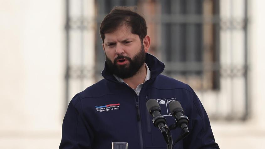 Boric responde a "presiones" para bajar alerta de tsunami: "Más vale pecar de exceso de precaución" Boric responde a "presiones" para bajar alerta de tsunami: "Más vale pecar de exceso de precaución"