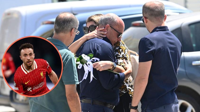 La devastadora imagen del padre de Diogo Jota en el funeral de sus dos hijos