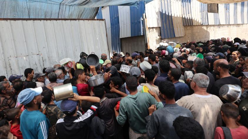 Veinte muertos en una estampida cerca de un centro de distribución de ayuda en Gaza Veinte muertos en una estampida cerca de un centro de distribución de ayuda en Gaza