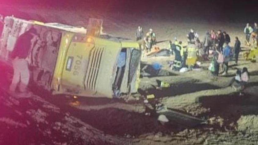 Fatal accidente de bus argentino en Taltal: falta de señal demoró ayuda para las víctimas