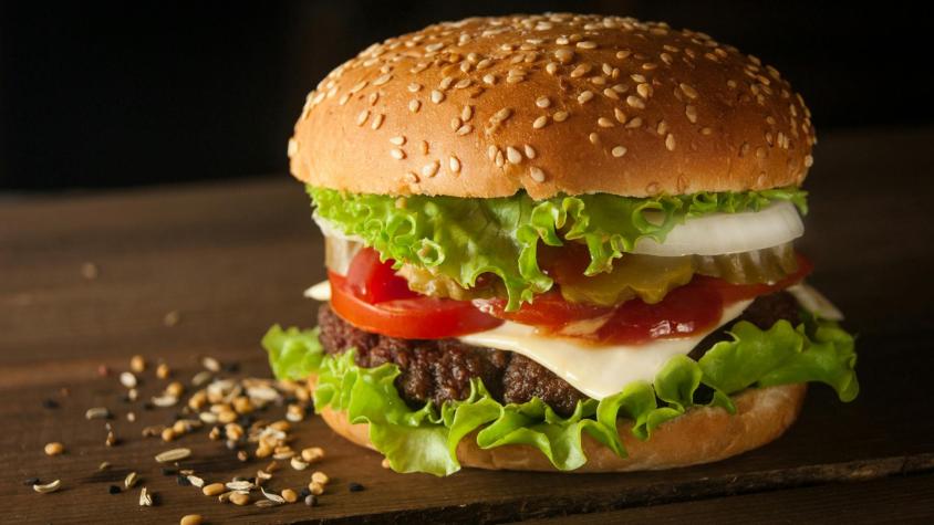 Inédita celebración: Ofrecen importante descuento en hamburguesas si tienes ESTE apellido Inédita celebración: Ofrecen importante descuento en hamburguesas si tienes ESTE apellido