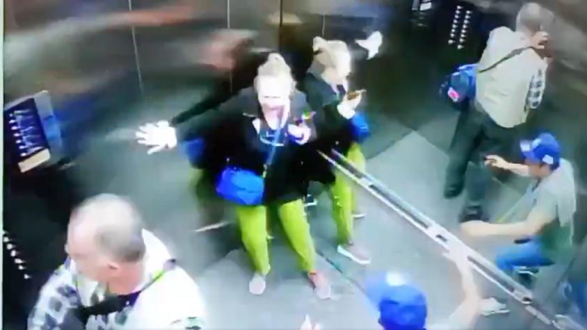 VIDEO | "Mi mamá grita que les ayuden": Hombre relata angustiante llamada de su madre mientras ascensor en que iba se desplomaba