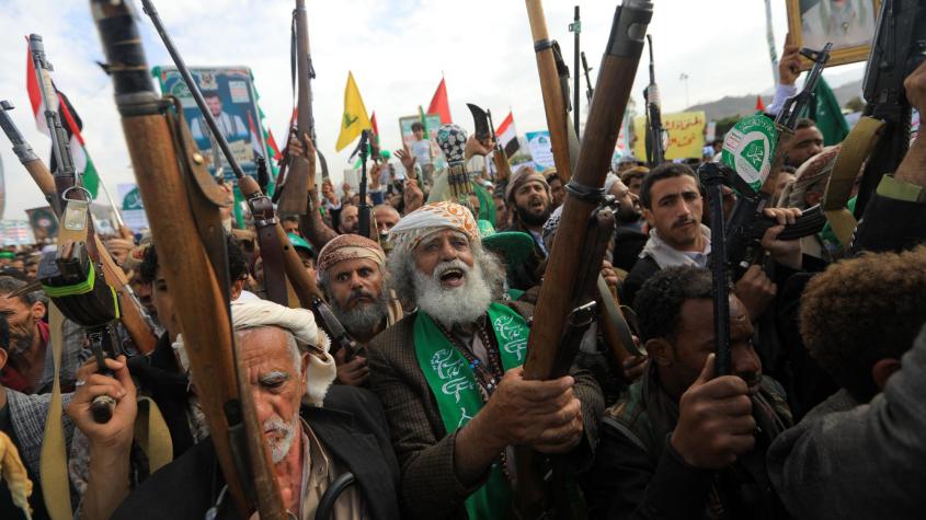 Yemen: Rebeldes hutíes juran venganza tras la muerte de su primer ministro en bombardeos israelíes Yemen: Rebeldes hutíes juran venganza tras la muerte de su primer ministro en bombardeos israelíes