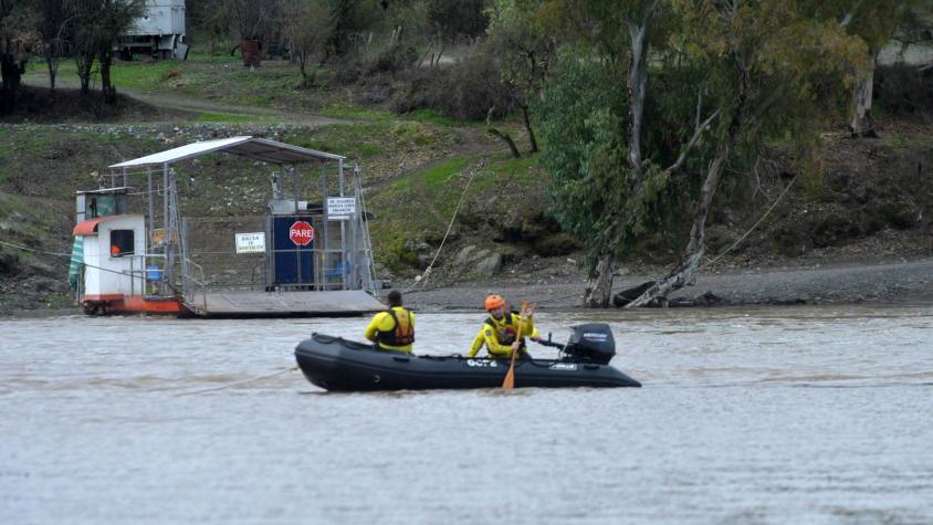 Nuevos antecedentes tras desaparición de concejala de Villa Alegre: buscan en río Loncomilla "objeto muy grande de metal"