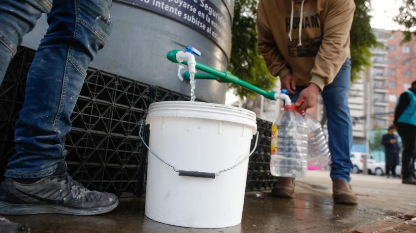 Anuncian corte de agua en seis comunas de Santiago: se extenderá por 36 horas