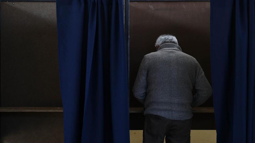 Encuesta Criteria: electores muestran mayor disposición a votar por candidatos de derecha Encuesta Criteria: electores muestran mayor disposición a votar por candidatos de derecha