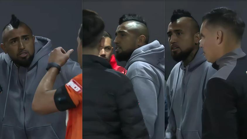 "Nos han cag... todo el año": Arturo Vidal encaró al árbitro del Everton - Colo-Colo "Nos han cag... todo el año": Arturo Vidal encaró al árbitro del Everton - Colo-Colo