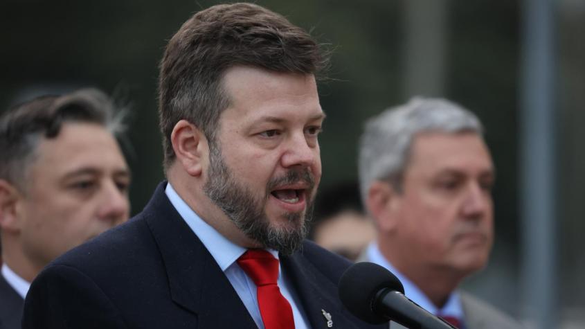 Kaiser descarta lista única parlamentaria con Chile Vamos: "Tenemos diferencias políticas importantes" Kaiser descarta lista única parlamentaria con Chile Vamos: "Tenemos diferencias políticas importantes"