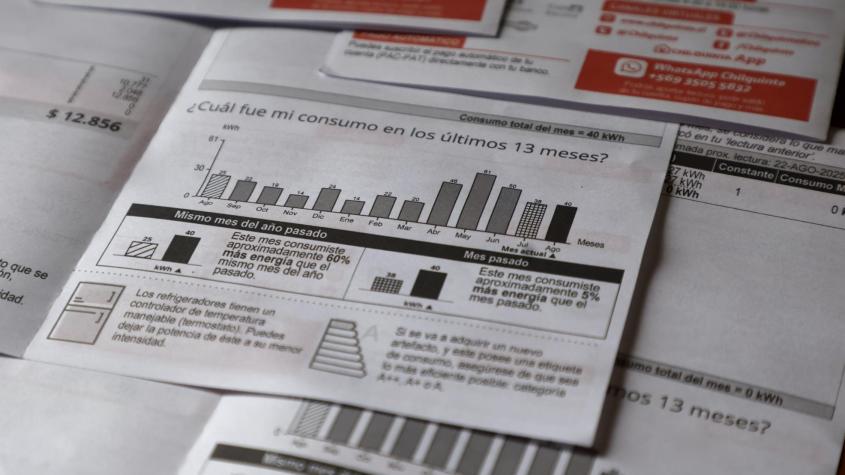 Cuentas de hasta $1,8 millones de pesos a una casa: 5 mil clientes denuncian excesivas boletas de luz Cuentas de hasta $1,8 millones de pesos a una casa: 5 mil clientes denuncian excesivas boletas de luz