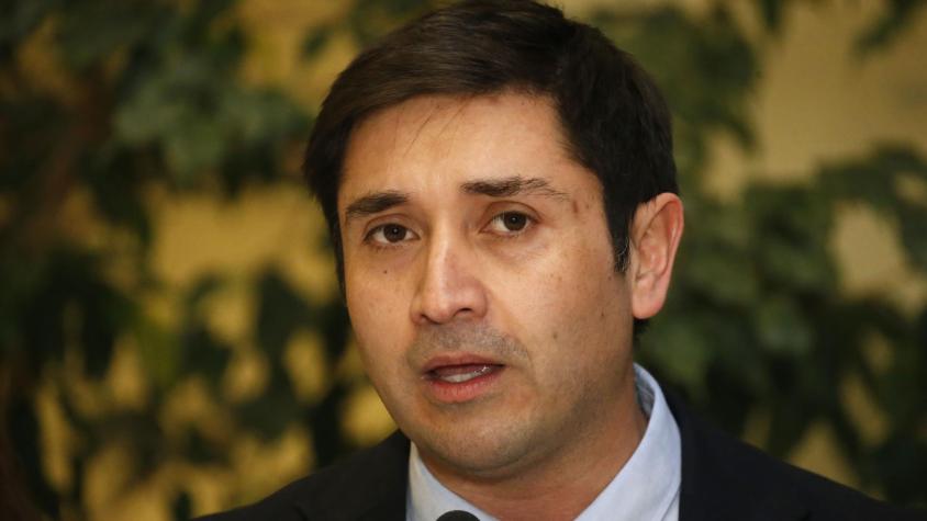 Calisto es confirmado como candidato al Senado por pacto de la FRVS y AH tras ser excluido por Chile Vamos Calisto es confirmado como candidato al Senado por pacto de la FRVS y AH tras ser excluido por Chile Vamos