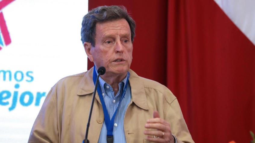 Carlos Larraín, expresidente de RN, se descuelga de Matthei: "Mi candidato es José Antonio Kast"