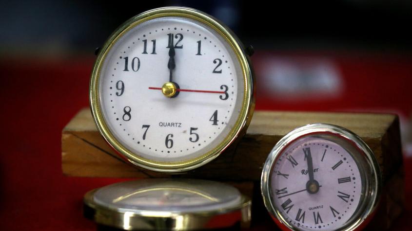 Se acerca el cambio de hora: Esta es la fecha en que se deben adelantar los relojes