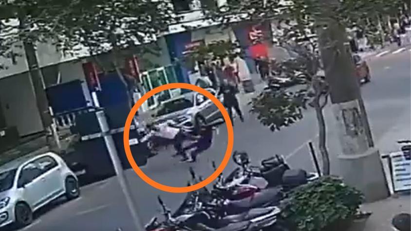 VIDEO | Ex futbolista brasileño frustró robo en Sao Paulo con impactante patada voladora