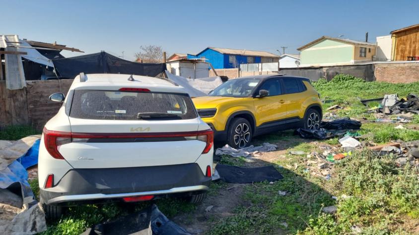 Hallan en San Bernardo vehículos que fueron robados desde automotora en Cerrillos: estaban en taller clandestino Hallan en San Bernardo vehículos que fueron robados desde automotora en Cerrillos: estaban en taller clandestino