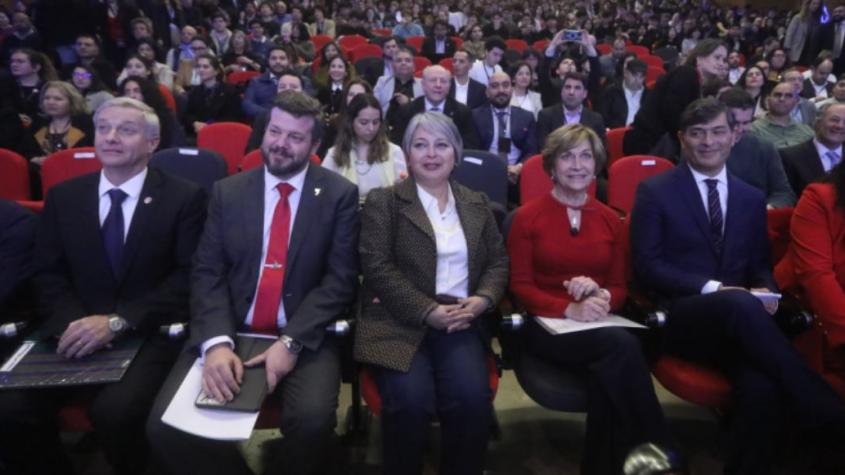Permisología, auditoría a Codelco y choque Kast-Jara marcan primer debate presidencial con todos los candidatos
