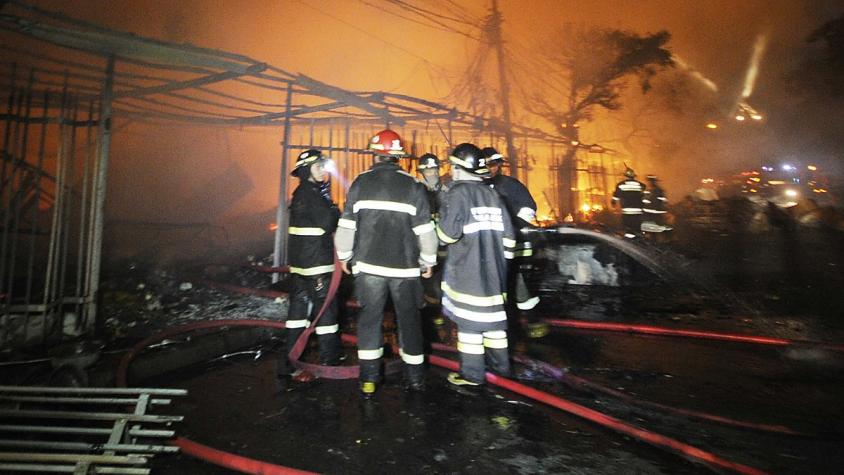 Madre y sus tres hijos fallecieron en violento incendio en Talca: no habrían alcanzado a escapar Madre y sus tres hijos fallecieron en violento incendio en Talca: no habrían alcanzado a escapar