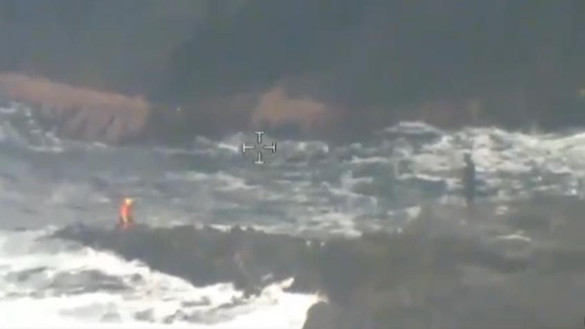 Nadó por 17 horas y se abrigó con pasto y orina: Así sobrevivió tripulante de lancha que naufragó en Punta Arenas