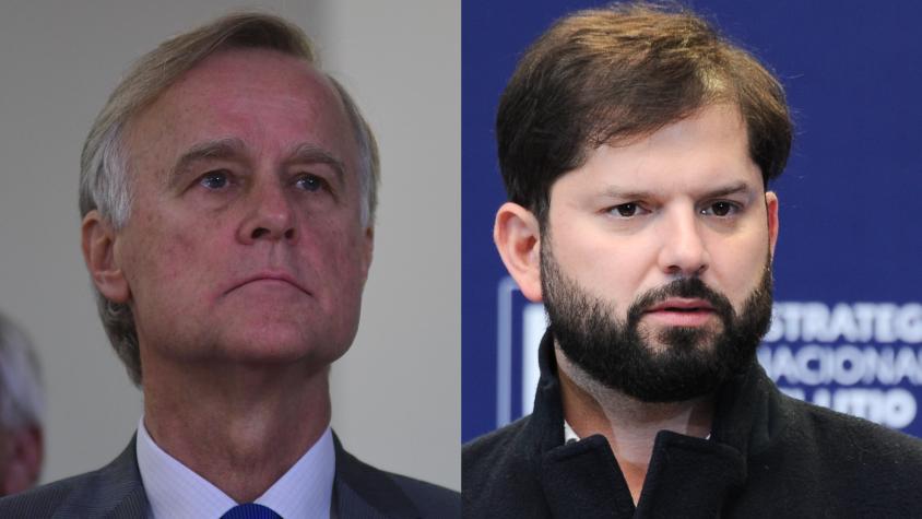 "No tiene ningún título universitario": Klaus Schmidt-Hebbel responde a Boric por reparos a informe del Banco Central