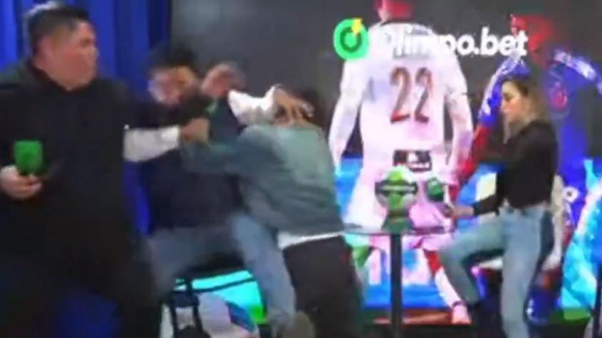 Escándalo en Perú: Panelistas de show de fútbol terminan a puñetazos tras derrota de Alianza ante la 'U'