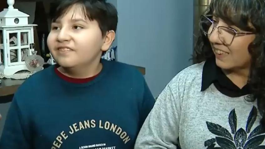 Niño chileno habla sólo inglés sin que nadie le enseñara: es uno de los tres casos que existen en el mundo