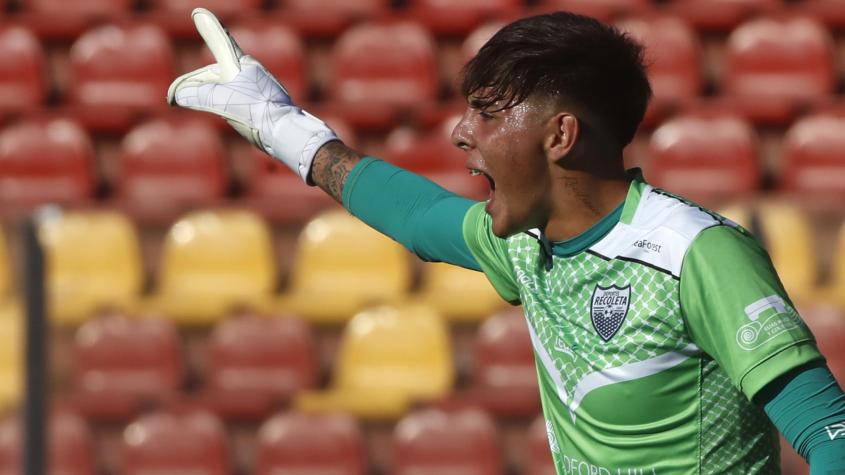 20 años, 1.94 de altura y figura en la B: Quién es Jaime Vargas, la gran sorpresa en el arco de La Roja adulta