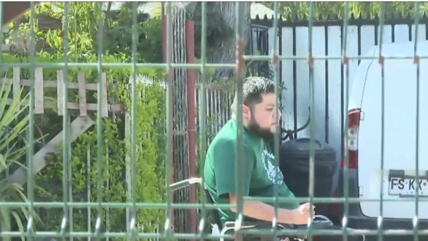 Contador tetrapléjico y su familia sufren violento asalto en Maipú: les robaron caja fuerte y a sus dos perritos